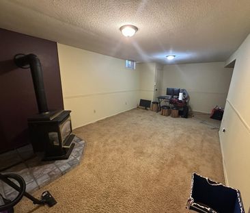 For Lease - 257 London Road, Newmarket, Ontario - Photo 5