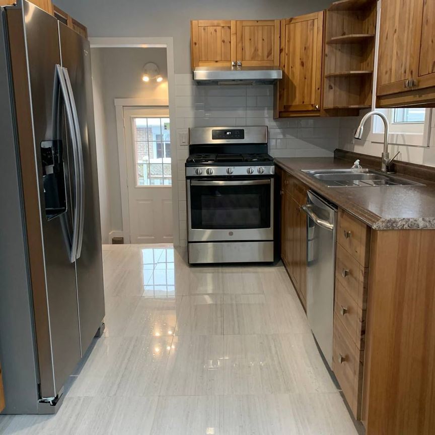 For Lease - 160 Toronto Street Unit# Main, Barrie, Ontario - Photo 1