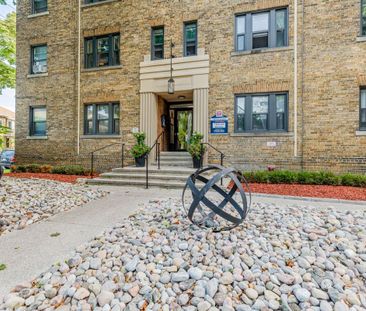 For Lease - 1 Mallory Gardens Unit# 42, Toronto, Ontario - Photo 3