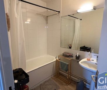 Location Appartement 1 pièce 41m² - Photo 5