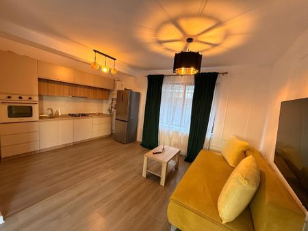 Duplex zona centrala Eroilor - Photo 2