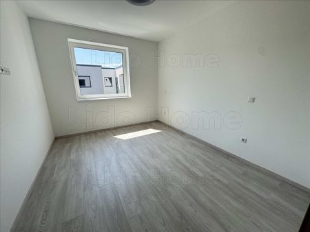 Kiadó új építésű lakás - Győr - Photo 2