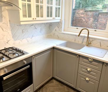 Spring Hill, Lincoln - Photo 4