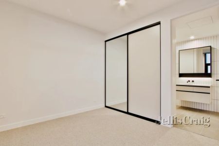 2 Bed, 2 Bath - Photo 2