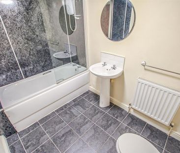 2 bedroom flat to rent - Photo 6