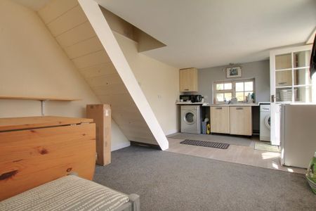 1 bedroom barn conversion to rent - Photo 4