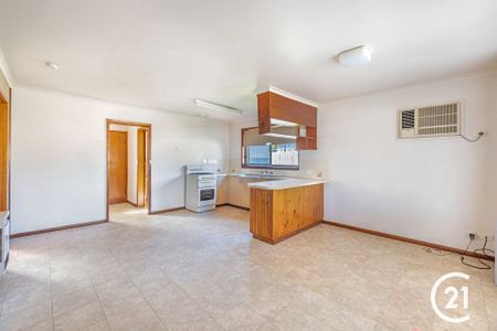 Neat Low Maintenance Unit - Photo 3