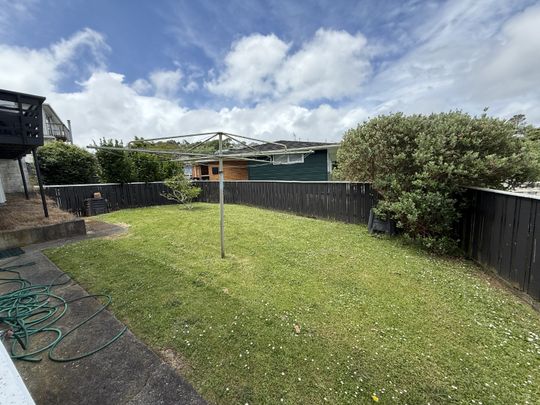 126B Broderick Road, Johnsonville - Photo 1