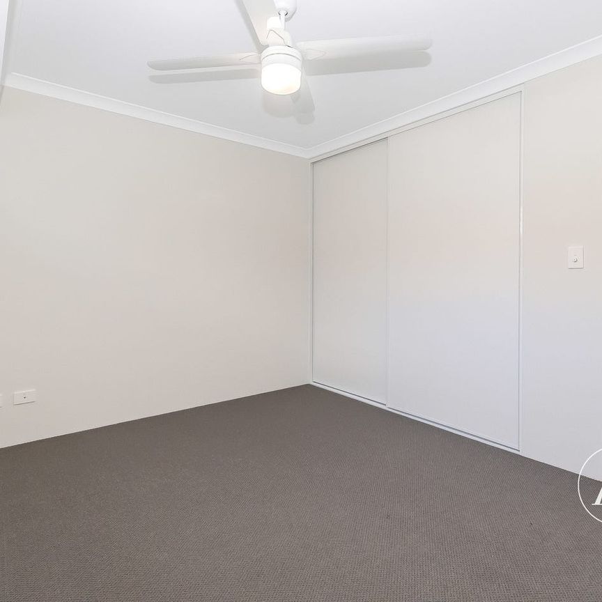 BRAND NEW DUPLEX LIVING | STYLISH 2 BEDROOMS NEAR TUCKEY COVE - Photo 1