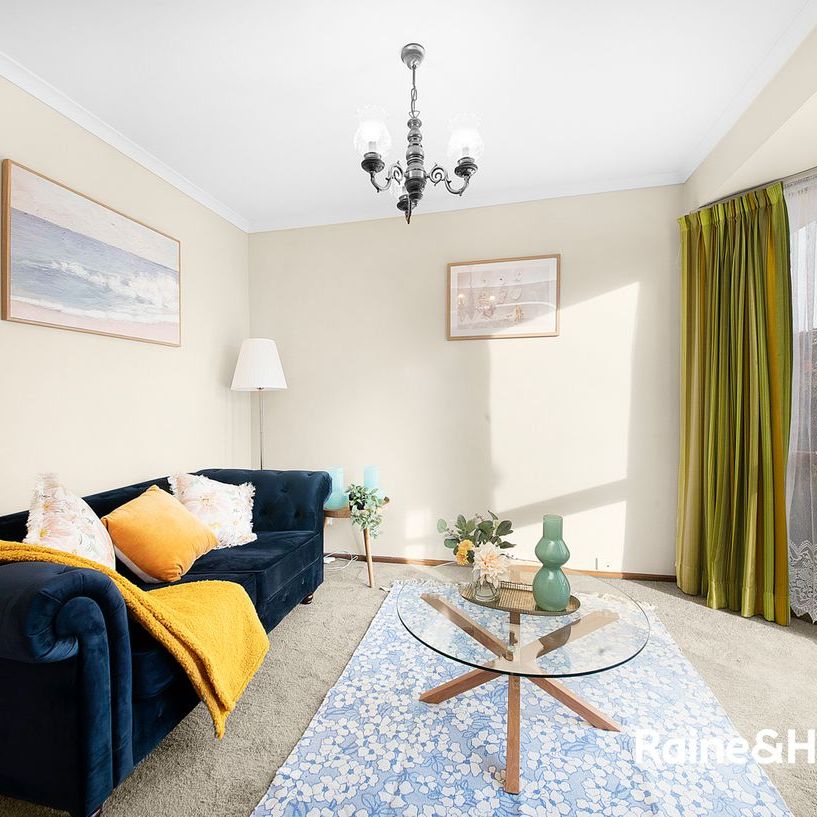 3- Bedroom house in Narre Warren! - Photo 1