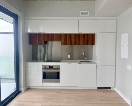 For Lease - 185 Roehampton Avenue Unit# 1604, Toronto, Ontario - Photo 5