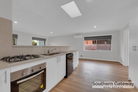 RENOVATED BEAUTY - Photo 3