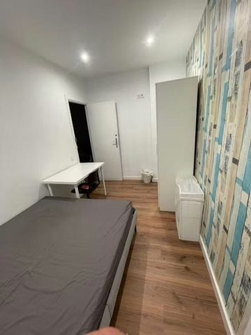 Plaça de Pep Ventura, Badalona, Catalonia 08912 - Photo 3