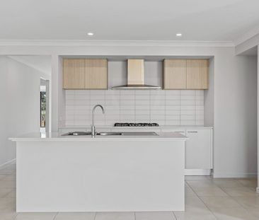 18 Achilles st, Greenbank - Photo 5