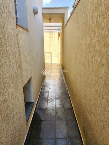 Sobrado com 3 quartos e 202m² para alugar em Vila Floresta, Santo André. - Foto 5