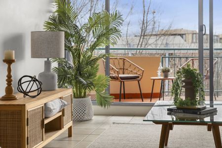 Top Floor Living in the Heart of Griffith - Photo 5