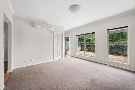 Modern Townhouse in Prime Location - Photo 5