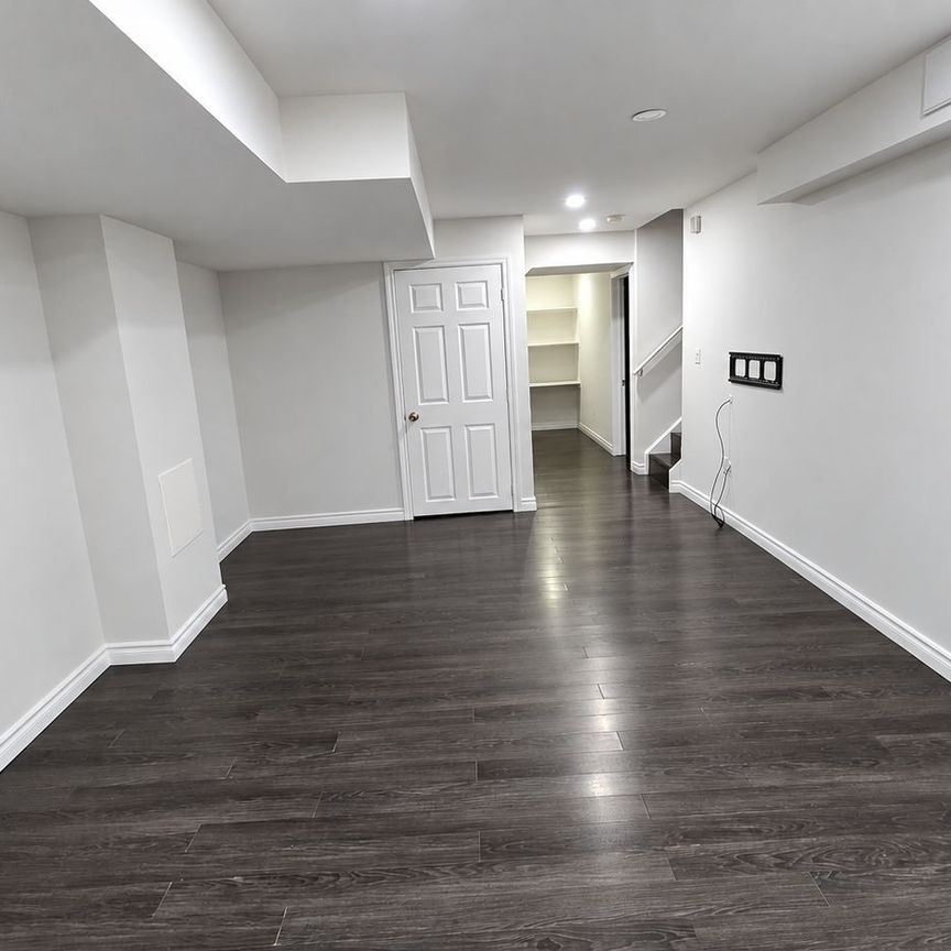 For Lease - 16 Bobcat Terrace Unit# Bsmt, Toronto, Ontario - Photo 1