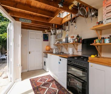 2 bedroom end of terrace house to rent - Photo 4