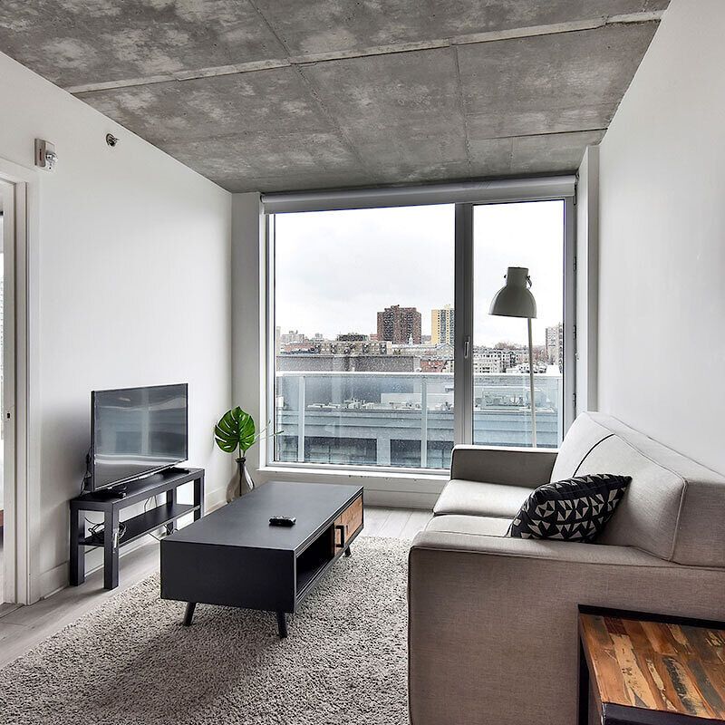 1255 rue De Bullion, Montréal, QC - Photo 1