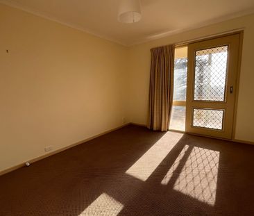 Portarlington Family Living with a View - Photo 4