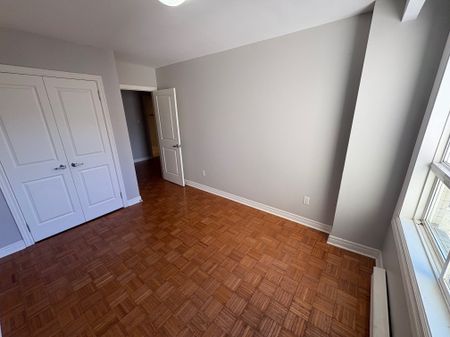 For Lease - 341 Lakeshore Road Unit# 2, Oakville, Ontario - Photo 4