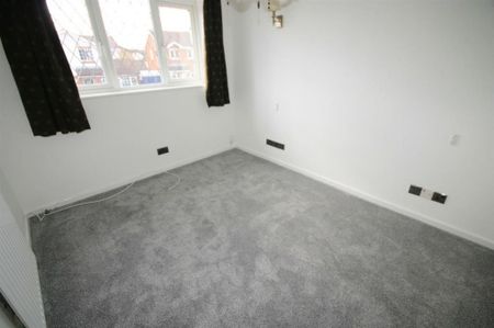 3 bedroom detached house to rent - Photo 4