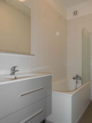 Location Appartement 1 pièce 36m² BESANCON 25000 - Photo 2