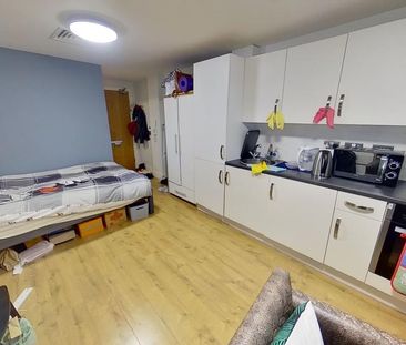 Studio to rent - Photo 1