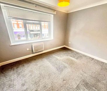 The Broadway, Thorpe Bay, Southend On Sea, Essex, SS1 - Photo 4