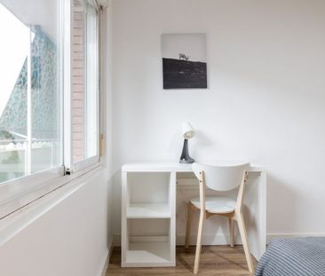 Calle de Emilio Ferrari, Madrid, Community of Madrid 28017 - Photo 6