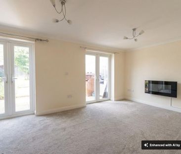 4 bedroom detached house to rent - Photo 2