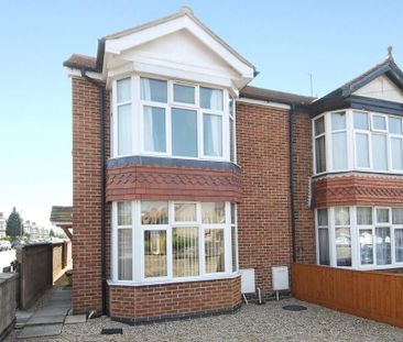 4 bedroom end of terrace house to rent - Photo 6