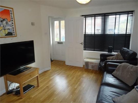 2 bedroom semi-detached house to rent - Photo 1