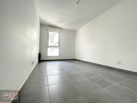 Beau T2 dans résidence réçente - Photo 3