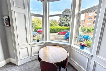 2 Bed, Flat - Photo 5