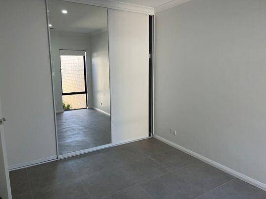 Bassendean - Photo 1