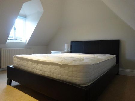 5 bedroom end of terrace house to rent - Photo 5