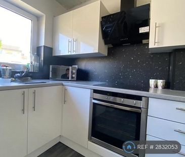 1 bedroom in a house share to rent - Photo 5