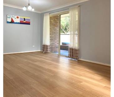 Spacious 3 Bedroom 2 bathroom family home. - Photo 6