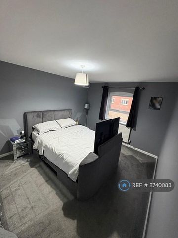 2 bedroom flat to rent - Photo 4