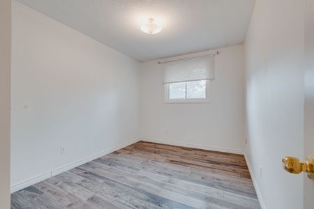 For Lease - 595 Pioneer Drive Unit# Upper, Kitchener, Ontario - Photo 5
