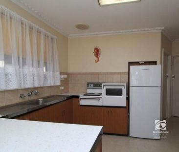 NEAT & TIDY! - Photo 6