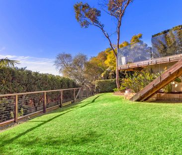 North-Facing Family Entertainer with Pool - Photo 5