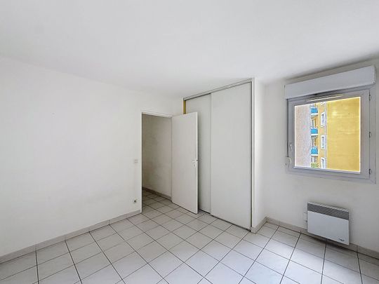 Appartement Avignon 2 pièce(s) 48 m2, 1 chambre, et un parking privatif, - Photo 1