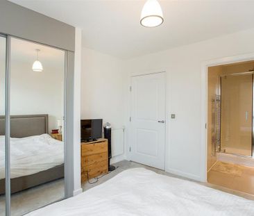 2 bedroom flat to rent - Photo 6