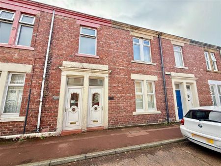 3 bedroom flat to rent - Photo 5