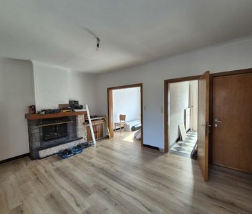 Charmante halfopen woning met 3 slaapkamers en prachtige tuin te huur. - Foto 1