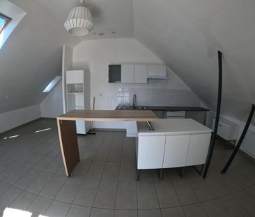 Location Appartement 3 pièces 51m² LYS LEZ LANNOY 59390 - Photo 2