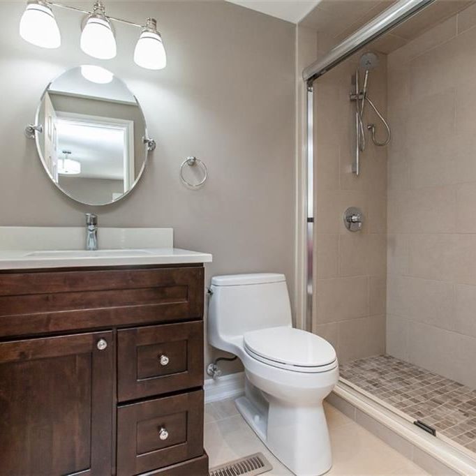 For Lease - 237 Ross Lane, Oakville, Ontario - Photo 1